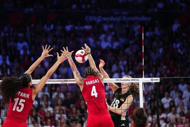 Turkiye v Germany - CEV Trendyol EuroVolley 2026 Melissa Vargas and Deniz Uyanik of Turkey in action with Leana Grozer of Germany during the CEV Trendyol EuroVolley 2026 Pool A match between Turkey and Germany at Sinan Erdem Sports Hall in Istanbul, Turkey, on August 26, 2026. Istanbul Istanbul Turkey  Copyright: xYagizxGurtugx originalFilename:gurtug-trkiyevg260826_npAm9.jpg