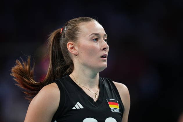 Turkiye v Germany - CEV Trendyol EuroVolley 2026 Monique Strubbe of Germany looks on during the CEV Trendyol EuroVolley 2026 Pool A match between Turkey and Germany at Sinan Erdem Sports Hall in Istanbul, Turkey, on August 26, 2026. Istanbul Istanbul Turkey  Copyright: xYagizxGurtugx originalFilename:gurtug-trkiyevg260826_npFAE.jpg