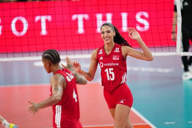 Turkiye v Germany - CEV Trendyol EuroVolley 2026 Deniz Uyanik of Turkey celebrates a point during the CEV Trendyol EuroVolley 2026 Pool A match between Turkey and Germany at Sinan Erdem Sports Hall in Istanbul, Turkey, on August 26, 2026. Istanbul Istanbul Turkey  Copyright: xYagizxGurtugx originalFilename:gurtug-trkiyevg260826_npqfI.jpg