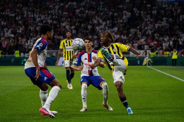 OL - Fenerbahçe SK à Décines-Charpieu le 26 aout 2026. Nicolas Liponne MAXPPP - Décines-Charpieu 26 08 2026 Match de football entre l Olympique Lyonnais (OL) et Fenerbahçe SK dans le cadre du match retour des barrages de Ligue des champions, au stade de Lyon, le Groupama Stadium, à Décines-Charpieu, le 26 aout 2026. Soccer match between Olympique Lyonnais (OL) and Fenerbahçe SK in the second leg of the Champions League playoffs at Lyon’s Groupama Stadium in Décines-Charpieu on August 26, 2026. Décines-Charpieu Auvergne Rhône-Alpes France  Copyright: xMAXPPPxNicolasxLiponnex NLP202608262963 NLP202608262963