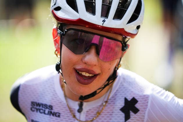 2026 UCI Mountain Bike World Championships Picture by Ed Sykes SWpix.com - 27 08 2026 - Cycling - 2026 UCI Mountain Bike World Championships - Val di Sole, Trentino, Italy - Cross-country Olympic (XCO) - Women Junior - Anja Grossmann (Switzerland) wins to become World Champion Copyright: x xSWpix.comx(t axPhotographyxHubxLtd)xEdxSykes SWpix.comx SWP-3030-19771