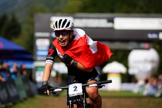 2026 UCI Mountain Bike World Championships Picture by Ed Sykes SWpix.com - 27 08 2026 - Cycling - 2026 UCI Mountain Bike World Championships - Val di Sole, Trentino, Italy - Cross-country Olympic (XCO) - Women Junior - Anja Grossmann (Switzerland) wins to become World Champion Copyright: x xSWpix.comx(t axPhotographyxHubxLtd)xEdxSykes SWpix.comx SWP-3030-19775