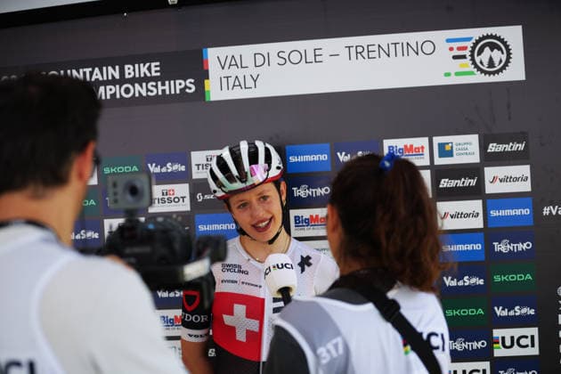 2026 UCI Mountain Bike World Championships Picture by Ed Sykes SWpix.com - 27 08 2026 - Cycling - 2026 UCI Mountain Bike World Championships - Val di Sole, Trentino, Italy - Cross-country Olympic (XCO) - Women Junior - Anja Grossmann (Switzerland) wins to become World Champion Copyright: x xSWpix.comx(t axPhotographyxHubxLtd)xEdxSykes SWpix.comx SWP-3030-19777