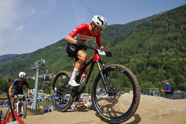 2026 UCI Mountain Bike World Championships Picture by Alex Whitehead SWpix.com - 27 08 2026 - Cycling - 2026 UCI Mountain Bike World Championships - Val di Sole, Trentino, Italy - Cross-country Olympic (XCO) - Men Junior - Evan Moore (Canada) Copyright: x xSWpix.comx(t axPhotographyxHubxLtd)xAlexxWhitehead SWpix.comx SWP-3030-19883