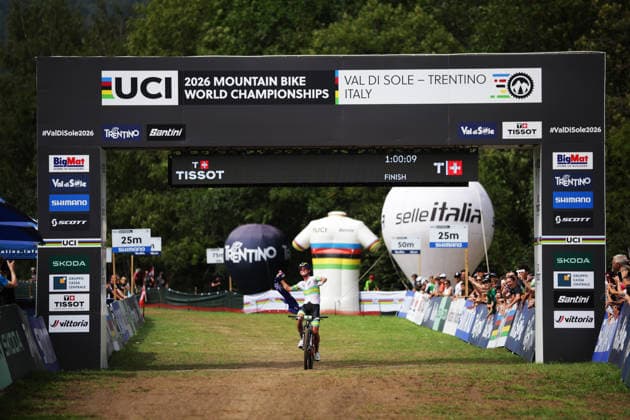 2026 UCI Mountain Bike World Championships Picture by Ed Sykes SWpix.com - 27 08 2026 - Cycling - 2026 UCI Mountain Bike World Championships - Val di Sole, Trentino, Italy - Cross-country Olympic (XCO) - Men Junior - Connor Wright (Australia) wins to become World Champion Copyright: x xSWpix.comx(t axPhotographyxHubxLtd)xEdxSykes SWpix.comx SWP-3030-19923