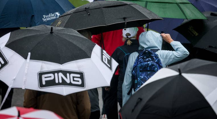 2026 KPMG Women s Irish Open, The K Club, Kildare 27 8 2026 Spectators shelter from the rain as they make their way down the 1st hole Spectators shelter from the rain as they make their way down the 1st hole 27 8 2026  Copyright: xx NE1L9777 copy