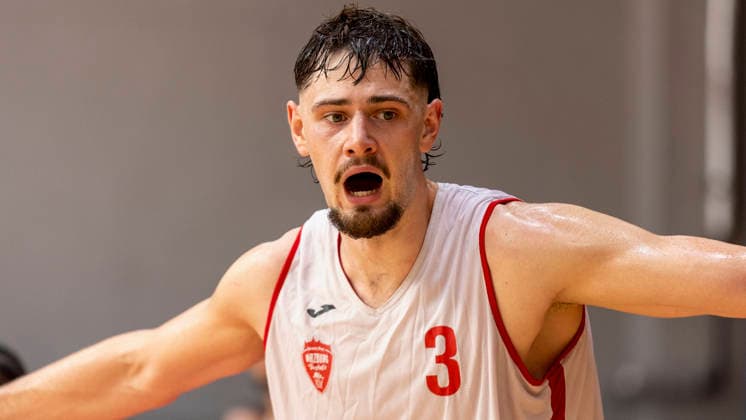 Pictured: Leo Saffer of the Würzburg Baskets giving instructions, August 3, 2026, media training session for the Fitness First Würzburg Baskets, August 27, 2026, Germany, Würzburg, training center, Copyright: HMBxMedia xJulienxBecker