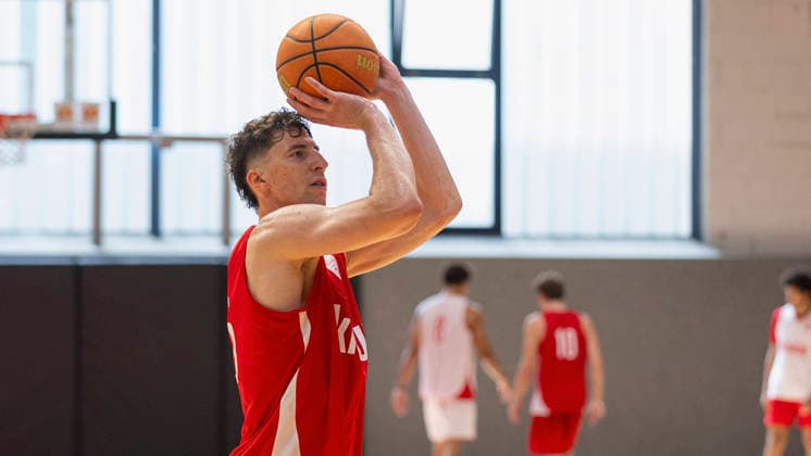 Pictured: Alen Pjanic of the Würzburg Baskets, 35, making a three-pointer on August 27, 2026; media training session for the Fitness First Würzburg Baskets on August 27, 2026; Germany, Würzburg, training center, Copyright: HMBxMedia xJulienxBecker