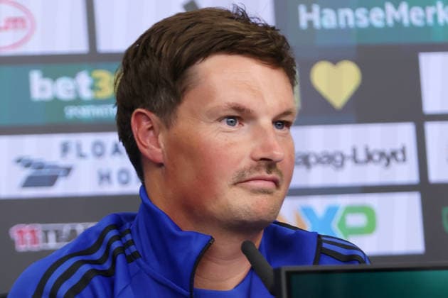 Bundesliga 1. Spieltag Borussia Dortmund - Hamburger SV 27.08.2026 Pressekonferenz vor dem Spiel Trainer Merlin Polzin (Hamburger SV) *** Bundesliga Matchday 1: Borussia Dortmund vs. Hamburger SV, August 27, 2026—Pre-game press conference with Hamburger SV coach Merlin Polzin