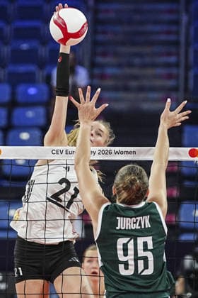 Poland v Germany - CEV EuroVolley 2026 ISTANBUL, TURKIYE - AUGUST 27: Magdalena Jurczyk (95) of Poland in action against Camilla Weitzel (21) of Germany during the CEV EuroVolley 2026 Women Group A match between Poland and Germany at Sinan Erdem Dome in Istanbul, Turkiye on August 27, 2026. Agit Erdi Ulukaya Anadolu Istanbul Turkey. Editorial use only. Please get in touch for any other usage.  Copyright: x2026xAnadoluxAgitxErdixUlukayax