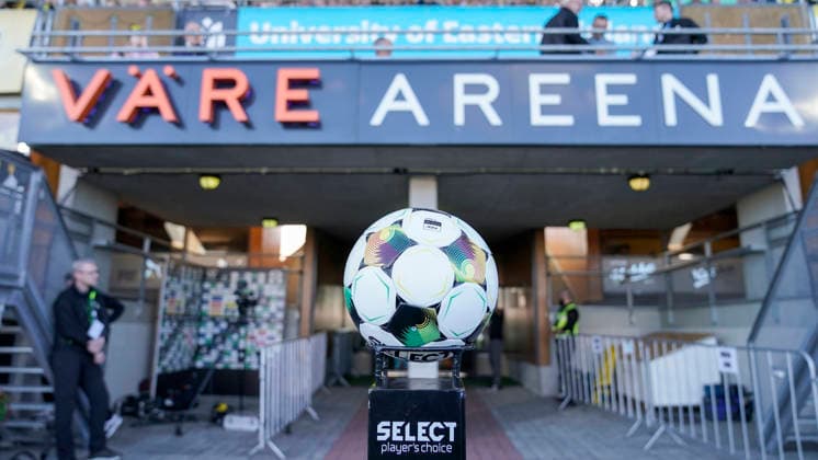 UEFA Europa Conference League Play-off Second Leg, VÄRE Areena, Kuopio, Finland 27 8 2026 KuPS vs Shamrock Rovers A view of the match ball ahead of the match A view of the match ball ahead of the match 27 8 2026  Copyright: xMikaxKylmaniemix _PM26345