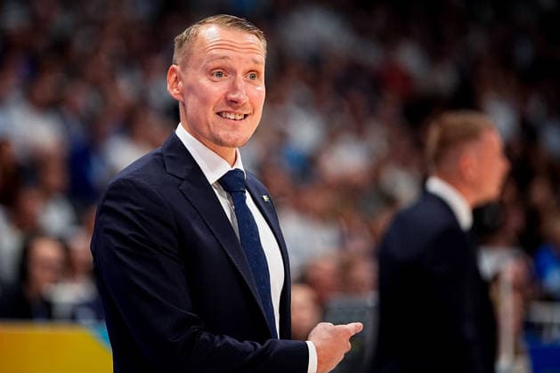 August 27, 2026: Coach Mikko Riipinen of Sweden during the FIBA World Cup Qualifier game between Finland and Sweden on August 27, 2026 in Helsinki. Photo by Kalle Parkkinen, BILDBYRAN COP 211 XZ0245. basketball, FIBA World Cup qualifiers, Finland, Sweden, bbeng  Copyright: KALLExPARKKINEN BB260827BB363