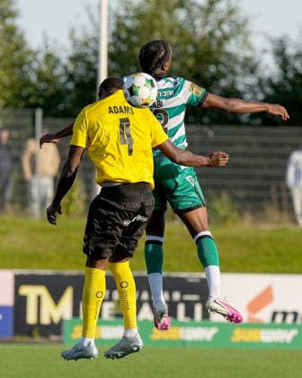 UEFA Europa Conference League Play-off Second Leg, Kuopion Keskuskenttä, Finland 27 8 2026 KuPS vs Shamrock Rovers KuPS Kuopio s Kasim Nuhu and Shamrock Rovers Jonathan Afolabi contest for a header Kasim Nuhu and Jonathan Afolabi contest for a header 27 8 2026  Copyright: xx PM105707