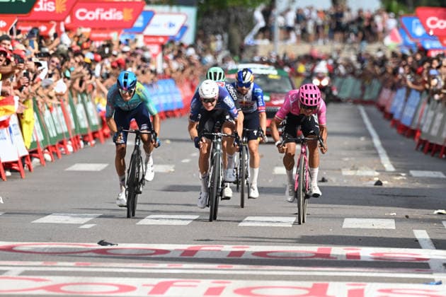 27-08-2026 Vuelta A Espana; Tappa 06 Alcossebre - Castellon; 2026, Alpecin - Premier Tech; 2026, Ef Education - Easypost; 2026, Xds - Astana; Debruyne, Ramses; Carapaz Antonio, Richard Antonio; Tejada Canacue, Harold Alfonso; Castellon; 
