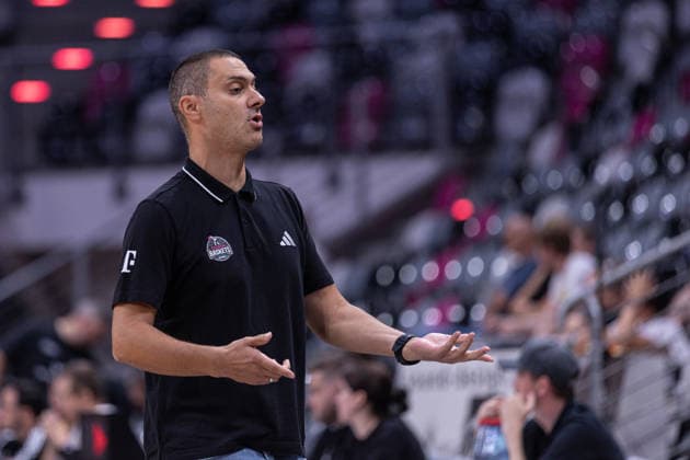 Exhibition Game: Telekom Baskets Bonn vs. VET CONCEPT Gladiators Trier, August 27, 2026. Marko Stankovic, head coach of the Telekom Baskets Bonn, gestures during the exhibition game between the Telekom Baskets Bonn and the VET CONCEPT Gladiators Trier on August 27, 2026, Telekom Dome, Bonn Copyright: xBEAUTIFULxSPORTS Derixx