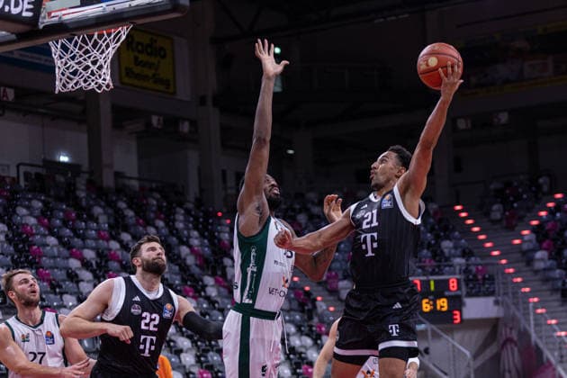 Exhibition Game: Telekom Baskets Bonn vs. VET CONCEPT Gladiators Trier, August 27, 2026; Joel Aminu of Telekom Baskets Bonn scores 21 points in the exhibition game between Telekom Baskets Bonn and VET CONCEPT Gladiators Trier, August 27, 2026, at the Telekom Dome in Bonn Copyright: xBEAUTIFULxSPORTS Derixx