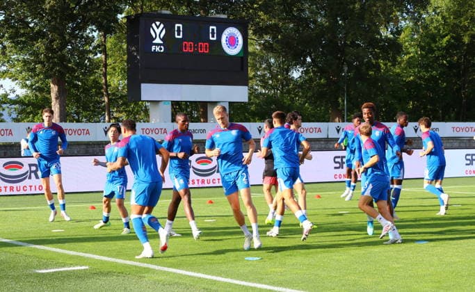 FK Jablonec v Rangers, Conference League, 27 August 2026 Rangers players including Rangers Ross McCrorie warm up. Jablonec Czech Republic Copyright: xDanxWestwell:xSPORTPIX.ORG.UKx