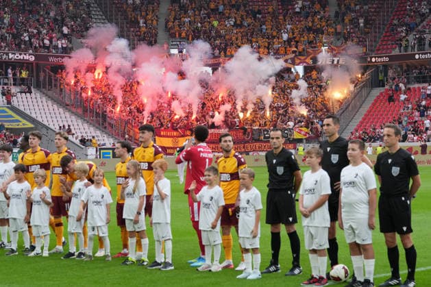Pyrotechnics, flares, fire, smoke, pyro, Germany, soccer, UEFA Conference League, playoffs, second leg, 2026–2027, SC Freiburg vs. Motherwell FC, August 27, 2026, Europa-Park Stadium, Freiburg, Freiburg, Europa-Park Stadium, Baden-Württemberg, Germany Copyright: xArnexAmbergx