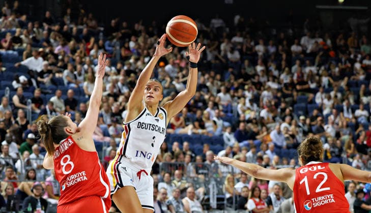 from left: Ayse Cora Yamaner, Turkey Women s Team 08; Alexandra Wilke, Germany Women s Team 03; Zeynep Sevval Guel, Turkey Women s Team 12; Germany vs. Turkey, Basketball, DBB, Women, Friendly Match, August 27, 2026 Germany vs. Turkey, Basketball, DBB, Women, Friendly Match, August 27, 2026 Cologne Copyright: xEibner-Pressefotox xThomasxStoeckerx EP_TSR