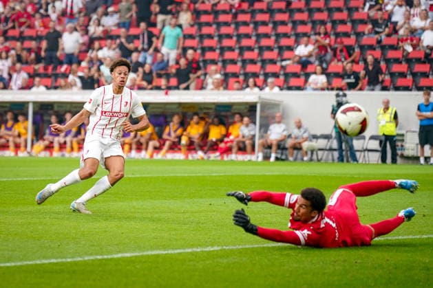 Germany UEFA Conference League Qualifiers: SC Freiburg vs. FC Motherwell, Playoffs 2026–2027, Europa-Park Stadium, Freiburg; Derry Scherhant (SC Freiburg) scores the 1–0 goal; Alex Paulsen (FC Motherwell) is unable to prevent the goal Copyright: xJOERANxSTEINSIEKx