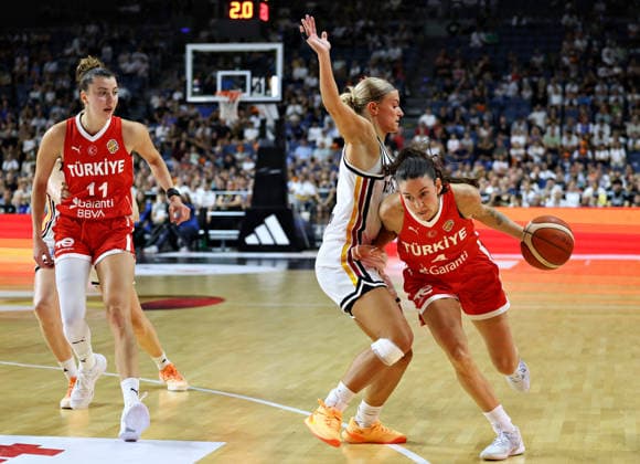 From left: Elif Bayram (Turkey Women s 11), Alexandra Wilke (Germany Women s 03), Olcay Cakir Turgut (Turkey Women s 04); Germany vs. Turkey, Basketball, DBB, Women, Friendly Match, August 27, 2026; Germany vs. Turkey, Basketball, DBB, Women, Friendly Match, August 27, 2026, Cologne Copyright: xEibner-Pressefotox xThomasxStoeckerx EP_TSR