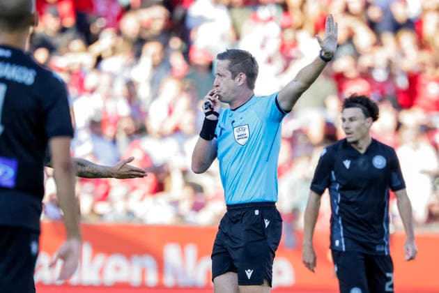 UEFA Conference League Qualifiers 2026: Brann vs. PAOK, Bergen, August 27, 2026. Referee John Brooks during the Conference League playoff soccer match between SK Brann and PAOK at Brann Stadium. Photo by Paul S. Amundsen, NTB, Bergen, Norway. EDITORIAL USE ONLY. RESTRICTED USE BY BETTING COMPANIES  Copyright: xPaulxS.xAmundsenx xNTBx