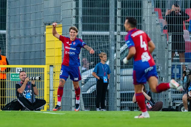 Patryk Makuch celebration seen during the UEFA Conference League 2026 27 Play Off Round Second Leg match between teams of Rakow Czestochowa and Hajduk Split (Gleb Soboliev Ball Raw Images) Czestochowa Miejski Stadion PiÅ‚karski Rakow Poland Copyright: xGlebxSobolievx glebsoboliev_RAKvHAJ_010