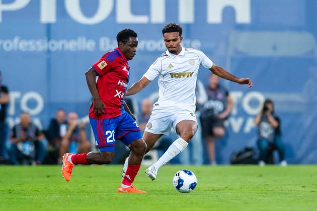 Erick Otieno Niko Sigur seen during the UEFA Conference League 2026 27 Play Off Round Second Leg match between teams of Rakow Czestochowa and Hajduk Split (Gleb Soboliev Ball Raw Images) Czestochowa Miejski Stadion PiÅ‚karski Rakow Poland Copyright: xGlebxSobolievx glebsoboliev_RAKvHAJ_013