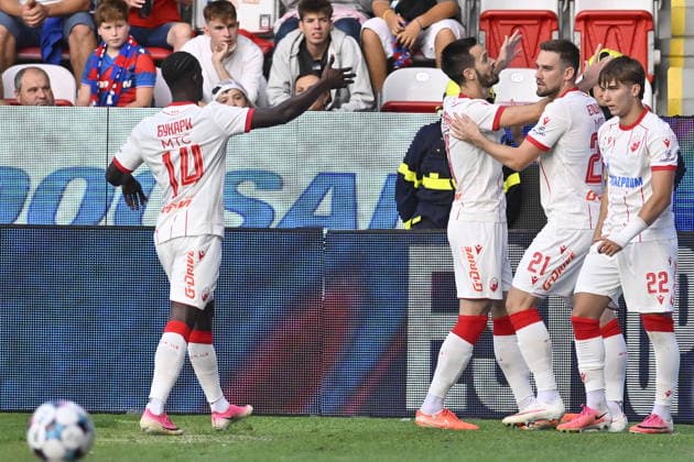 Football Europa League second leg of the fourth qualifying round match. Viktoria Plzen vs Crvena Zvezda Belgrade in Pilsen, Czech Republic, August 27, 2026. Football players of Crvena Zvezda Belgrade celebrate goal. (CTKxPhoto MiroslavxChaloupka) CTKPhotoP2026082707334  CTKPhotoP2026082707334