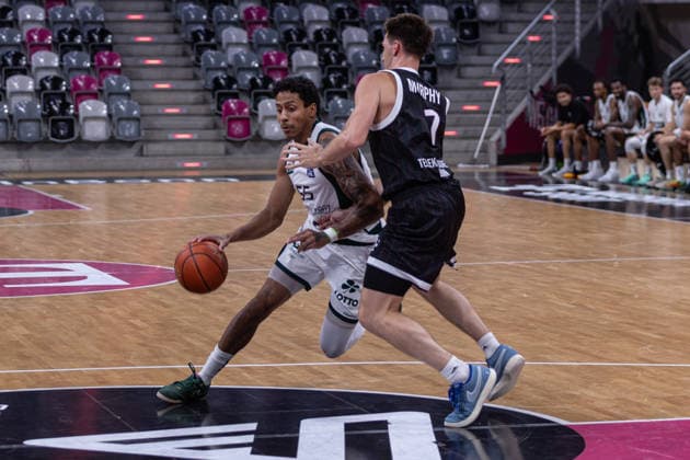 Exhibition Game: Telekom Baskets Bonn vs. VET CONCEPT Gladiators Trier, August 27, 2026 Eli Brooks, VET CONCEPT Gladiators Trier 55 vs. Grayson Murphy, Telekom Baskets Bonn 7 Exhibition Game: Telekom Baskets Bonn vs. VET CONCEPT Gladiators Trier, August 27, 2026, Telekom Dome, Bonn Copyright: xBEAUTIFULxSPORTS Derixx
