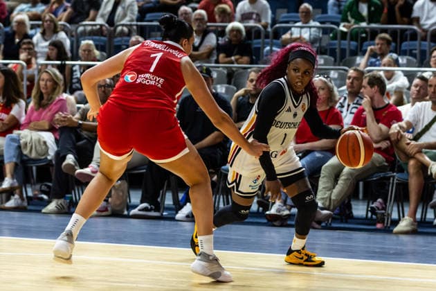 August 27, 2026, GER, Exhibition Game, 2026 FIBA Women’s Basketball World Cup, Cologne, Germany vs. Turkey; Alexis Peterson (Germany), 1; Elif Istanbulluoglu (Turkey), 1; Cologne, LANXESS arena, North Rhine-Westphalia, Germany