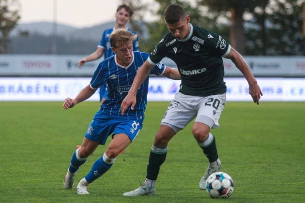 Connor Barron of Rangers closes down Jiri Slama of Jablonec Jablonec v Rangers, UEFA Conference League, Play-Off Round, Second Leg, Football, Stadion Strelnice, Jablonec nad Nisou, Czechia - 27 Aug 2026Jablonec nad Nisou Stadion Strelnice Germany  Copyright: xMilanxKammermayer Shutterstockx 17118931ac