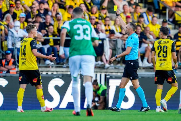 Europa League Qualifiers 2026 Lillestrom vs. Egantia Lillestrom 20260827 Lillestrom s Gustav Kjolstad Nyheim receives a yellow card from referee Joao Pedro Pinheiro during the Europa League playoff soccer match between Lillestrom and Egantia at Arasen Stadium. Photo by Erik Flaaris Johansen, NTB, Lillestrøm, Norway. EDITORIAL USE ONLY. RESTRICTED USE FOR BETTING COMPANIES  Copyright: xErikxFlaarisxJohansenx xNTBx