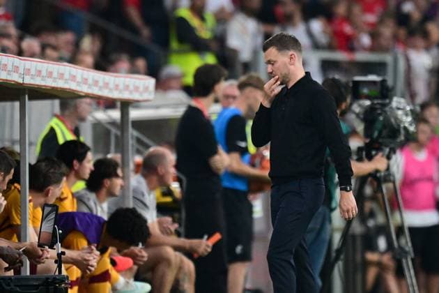 Alfred Johansson manager of Motherwell looks deep in thought Freiburg v Motherwell, UEFA Conference League, Play-Off Round, Second Leg, Football, Europa-Park-Stadion, Freiburg, Germany - 27 Aug 2026Freiburg Europa-Park-Stadion Germany  Copyright: xMaxxKrause Shutterstockx 17118930bz