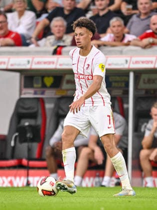 Derry Scherhant of SC Freiburg controls the ball during the second leg of the 2026–27 UEFA Conference League playoff round match between Sport Club Freiburg and Motherwell at Stadion am Wolfswinkel on August 27, 2026, in Freiburg, Germany. Photo by Harry Langer, DeFodi Images