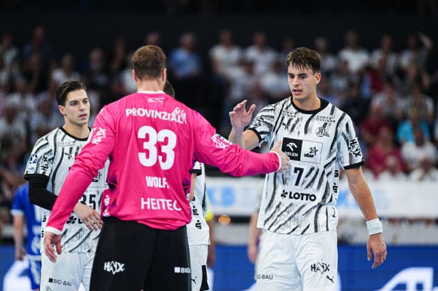 Andreas Wolff, THW Kiel, 33, Julian Köster, THW Kiel, 07 GER, THW Kiel vs. TBV Lemgo Lippe, Handball, Bundesliga 1, Matchday 1, 2026–2027 Season, August 27, 2026 GER, THW Kiel vs. TBV Lemgo Lippe, Handball, 1st Bundesliga, Matchday 1, 2026–2027 season, August 27, 2026, Kiel Copyright: xEibner-Pressefoto MarcelxvonxFehrnx EP_MFN