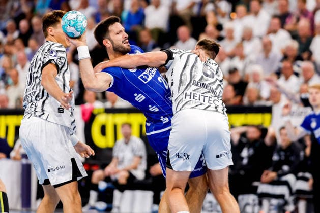 Kiel, August 27, 2026; Handball, 2026-27 Bundesliga 1, THW Kiel vs. TBV Lemgo Lippe; Julian Köster (THW Kiel), 7; Tim Suton (TBV Lemgo Lippe), 23; Harald Reinkind (THW Kiel), 6