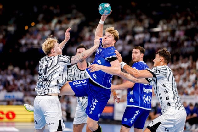 Kiel, August 27, 2026; Handball, 2026-27 Bundesliga 1, THW Kiel vs. TBV Lemgo Lippe; Eric Johansson (THW Kiel), 21; Lukas Hutecek (TBV Lemgo Lippe), 2; Julian Köster (THW Kiel), 7