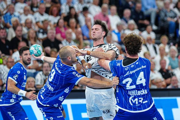 Christian O Sullivan, TBV Lemgo Lippe, 09; Veron Nacinovic, THW Kiel, 93, Joel Willecke TBV Lemgo Lippe, 24 GER, THW Kiel vs. TBV Lemgo Lippe, Handball, 1. Bundesliga, Matchday 1, 2026–2027 Season, August 27, 2026 GER, THW Kiel vs. TBV Lemgo Lippe, Handball, Bundesliga 1, Matchday 1, 2026–2027 Season, August 27, 2026, Kiel Copyright: xEibner-Pressefoto MarcelxvonxFehrnx EP_MFN
