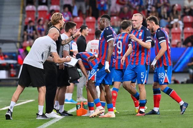 Football Europa League second leg of the fourth qualifying round match. Viktoria Plzen vs Crvena Zvezda Belgrade in Pilsen, Czech Republic, August 27, 2026. Pictured football players of FC Viktoria Plzen. (CTKxPhoto MiroslavxChaloupka) CTKPhotoP2026082707785  CTKPhotoP2026082707785