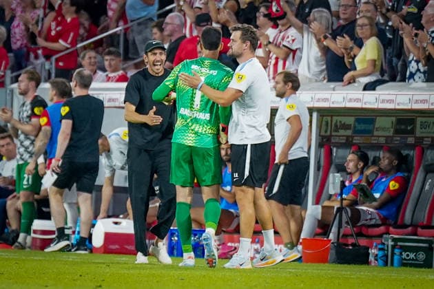 Germany UEFA Conference League Qualifiers: SC Freiburg vs. FC Motherwell, Playoffs 2026–2027, Europa-Park Stadium, Freiburg; Mio Backhaus, SC Freiburg; 1: Joy, excitement, and celebration with Coach Julian Schuster, SC Freiburg Copyright: xJOERANxSTEINSIEKx