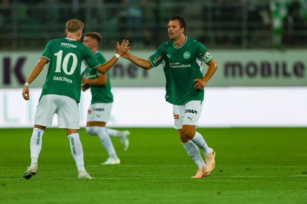 August 27, 2026, Soccer, UEFA Conference League, Playoffs, Second Leg, FC St. Gallen 1879 vs. FC Nordsjælland, Berit Sitter Stadium, St. Gallen, Switzerland Lukas Görtler, 16, of FC St. Gallen 1879 scores the 1-1 equalizer on a penalty kick Photo: Urs Ottiger