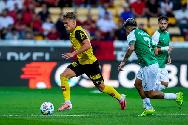Europa League Qualifiers 2026 Lillestrøm vs. Egantia Lillestrøm 20260827 Lillestrøm s Gustav Kjolstad Nyheim and Egantia s Fernando Medeiros during the Europa League playoff soccer match between Lillestrøm and Egantia at Arasen Stadium Photo Erik Flaaris Johansen, NTB, Lillestrøm, Norway. EDITORIAL USE ONLY. RESTRICTED USE FOR BETTING COMPANIES  Copyright: xErikxFlaarisxJohansenx xNTBx
