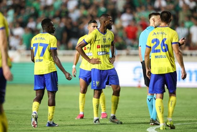 STVV s players look dejected during a soccer game between Cypriot AC Omonia Nicosia and Belgian soccer team Sint-Truidense V.V., Thursday 27 August 2026 in Nicosie, Cyprus, on the return leg of the play-off round for the UEFA Europa League league phase. STVV won the first leg 1-0. BRUNOxFAHY  x184507320x