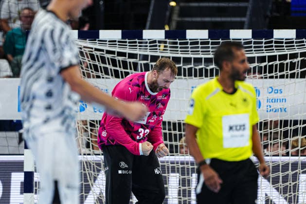 Celebration after Andreas Wolff s save, THW Kiel, 33 GER, THW Kiel vs. TBV Lemgo Lippe, Handball, 1st Bundesliga, Matchday 1, 2026–2027 season, August 27, 2026 GER, THW Kiel vs. TBV Lemgo Lippe, Handball, 1st Bundesliga, Matchday 1, 2026–2027 Season, August 27, 2026 Kiel Copyright: xEibner-Pressefoto MarcelxvonxFehrnx EP_MFN