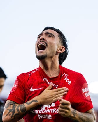 August 27, 2026: Niklas Castro of Brann celebrates after scoring the 3-2 goal on a penalty kick during the UEFA Conference League playoff match between Brann and PAOK on August 27, 2026 in Bergen. Photo by Marius Simensen. BILDBYRAN COP 238 bbeng brann football soccer celebration paok playoff skb uecl uefa conference league  Copyright: MARIUSxSIMENSEN BB260827BB860