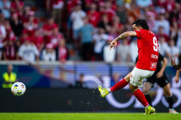 August 27, 2026: Niklas Castro of Brann scores the 3-2 goal on a penalty kick during the UEFA Conference League playoff match between Brann and PAOK on August 27, 2026 in Bergen. Photo by Marius Simensen. BILDBYRAN COP 238 bbeng brann football soccer paok playoff skb uecl uefa conference league  Copyright: MARIUSxSIMENSEN BB260827BB874