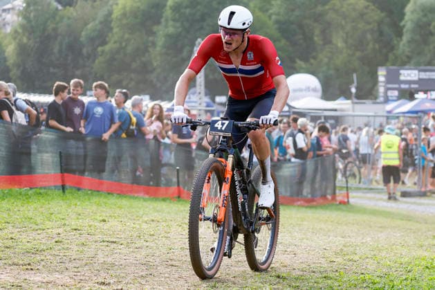 TRENTO, ITALY, AUGUST 27: Sondre Rokke of Norway in action during the UCI Mountain Bike World Championships—Men s Elite Cross-Country Short Track—at Val di Sole on August 27, 2026, in Trento, Italy Copyright: xJustPictures.ch FrancescoxMinghettix jp-en-EuSpIm-JP6_FRM_UCIWC_MenShort_27_Aug_00010
