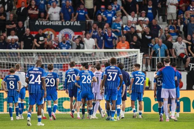 Rangers players walk over to the Rangers fans after defeat on penalties Jablonec v Rangers, UEFA Conference League, Play-Off Round, Second Leg, Football, Stadion Strelnice, Jablonec nad Nisou, Czechia - 27 Aug 2026Jablonec nad Nisou Stadion Strelnice Germany  Copyright: xMilanxKammermayer Shutterstockx 17118931ar