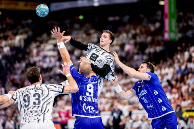 Kiel, August 27, 2026; Handball, 2026-27 Bundesliga 1, THW Kiel vs. TBV Lemgo Lippe; Veron Nacinovic (THW Kiel), 93, Christian O’Sullivan TBV Lemgo Lippe, 9, Domen Makuc THW Kiel, 35, Hendrik Wagner TBV Lemgo Lippe, 28